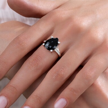 Anello in argento con Ossidiana Fiocco di Neve
