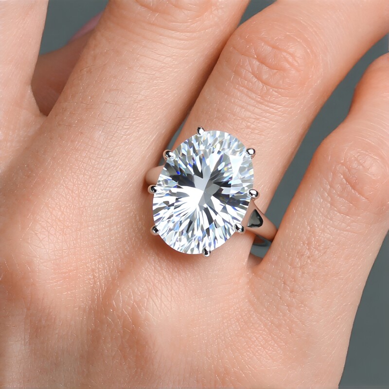 Anello in argento con Quarzo Bianco