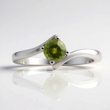 Bague en argent et Vésuvianite