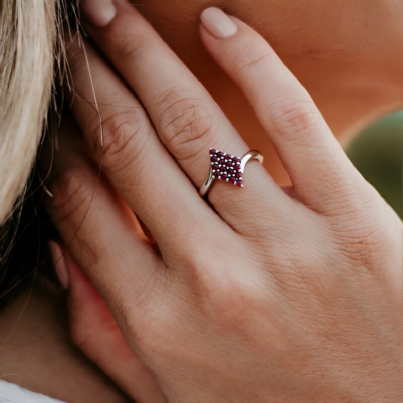 Bague en argent et Rubis du Mozambique