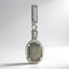 Ciondolo in argento con Labradorite