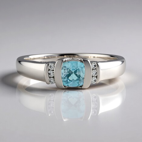 Anello in argento con Zircone Ratanakiri
