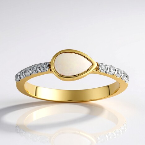 Anello in argento con Opale Bianco