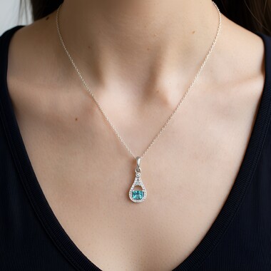 Gouden hanger met een Braziliaanse Paraiba toermalijn (AMAYANI)