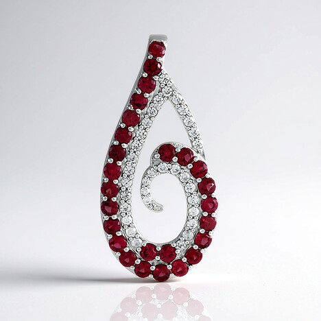 Ciondolo in argento con Spinello Rosso (de Melo Essence)
