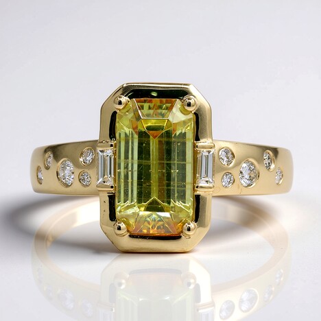 Anello in oro con Sfalerite (CIRARI)