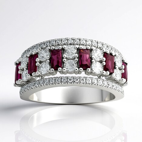 Anello in argento con Rodolite