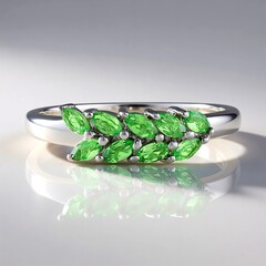 Anello in argento con Tsavorite della Tanzania