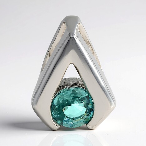 Ciondolo in argento con Zircone Ratanakiri