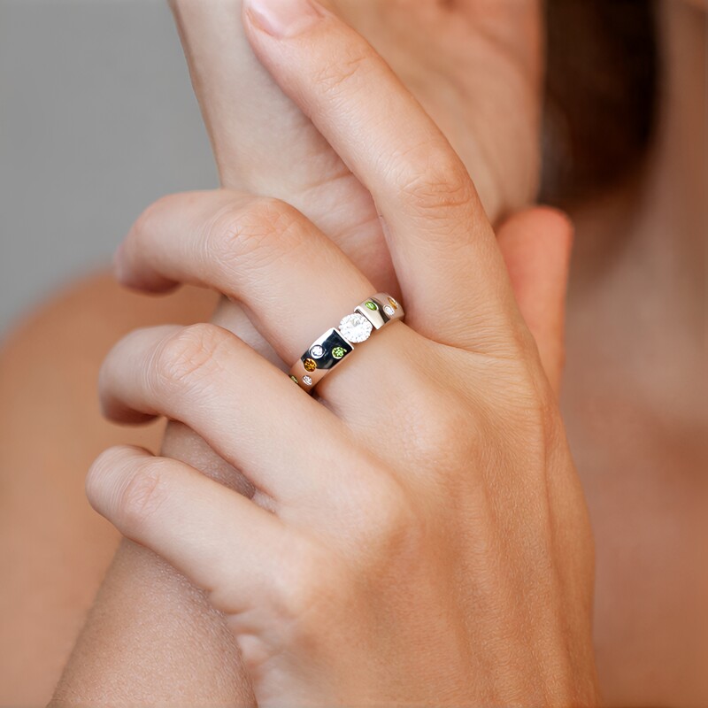 Anillo en plata con Zircón