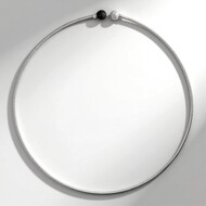 Collar al cuello en plata con Espinela negra (SUHANA)