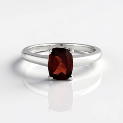 Anello in argento con Granato d’India