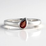 Anello in argento con Rubino Tanzania