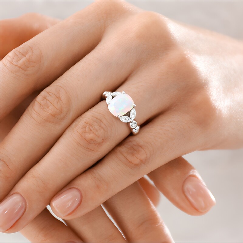 Anillo en plata con Ópalo Welo AAA (de Melo Essence)