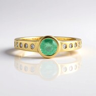Bague en argent et Emeraude de Colombie