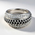 Anello in argento con Spinello Nero