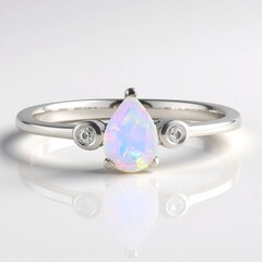 Anello in argento con Opale di Welo