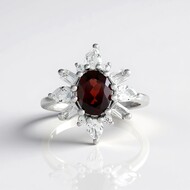 Anello in argento con Granato Mozambico