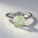 Anello in argento con Ametista Verde
