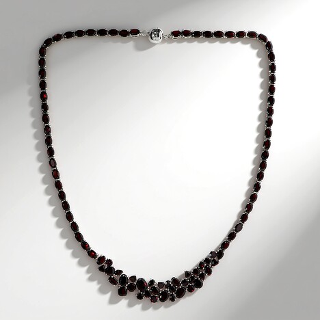 Collana in argento con Granato Mozambico