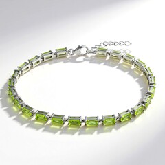 Bracciale in argento con Peridoto della Birmania