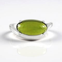 Anello in argento con Vesuvianite