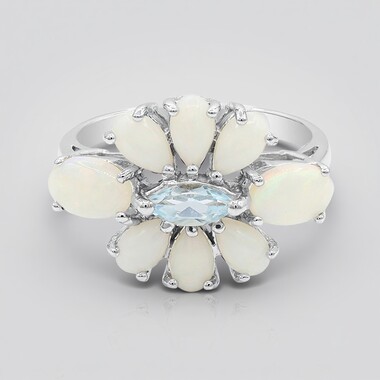 Bague en argent et Opale blanche