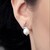 Boucles d'oreilles en argent et Perle blanche de culture d'eau douce (Joias do Paraíso)