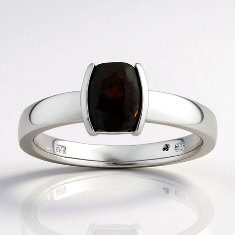 Anello in argento con Granato (CUSTODANA)
