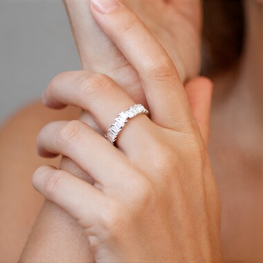 Anillo en plata con Topacio blanco