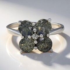 Anello in argento con Spectrolite