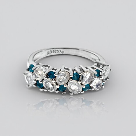 Anello in argento con Pietra di Luna Arcobaleno