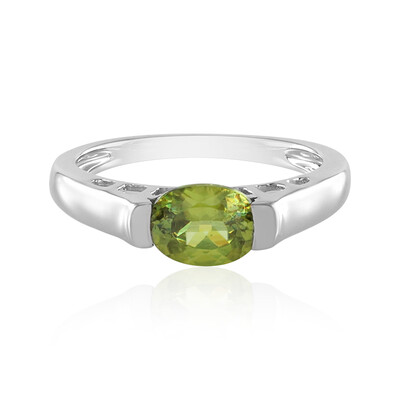 Anello in argento con Sfene