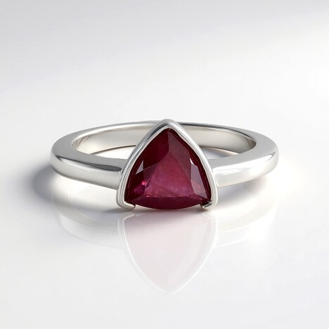 Bague en argent et Rubis de Madagascar