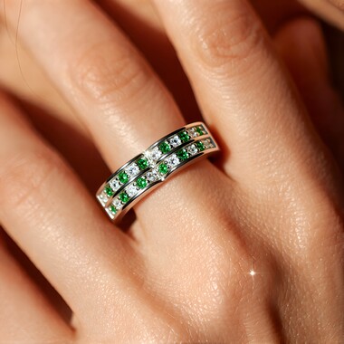 Anillo en plata con Alejandrita de Brasil