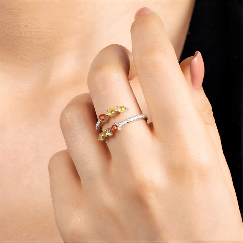 Zilveren ring met Rode Saffieren