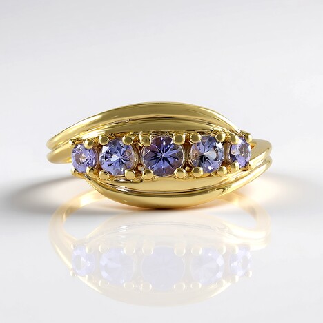 Anello in argento con Tanzanite
