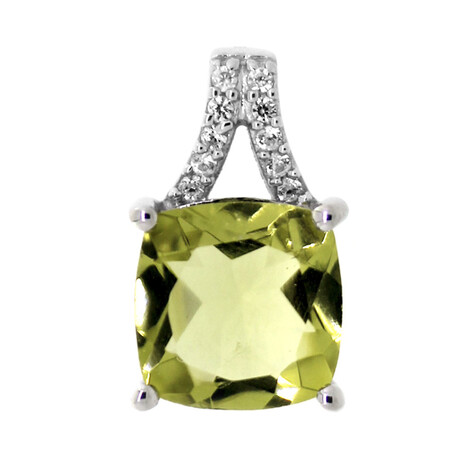 Zilveren hanger met een Ouro Verde kwarts