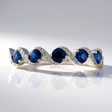 Anello in oro con Zaffiro Ceylon Blu