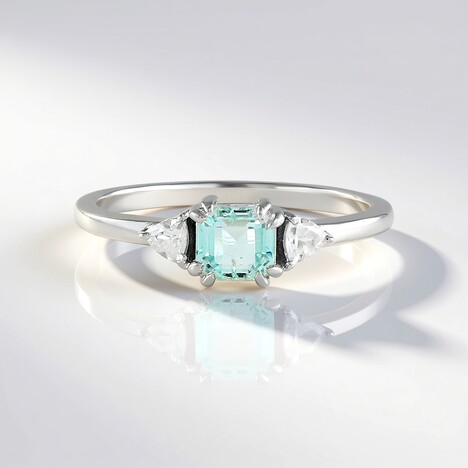 Bague en argent et Émeraude de couleur Paraiba