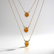 Collana in oro con Zaffiro Arancione Ban Ka Cha