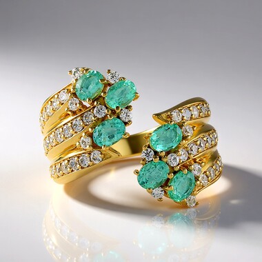 Anillo en plata con Esmeralda de Brasil