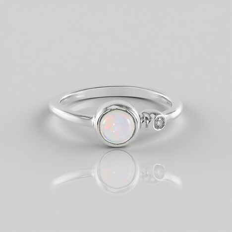 Anello in argento con Opale di Welo