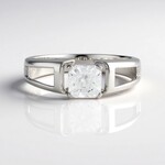 Anello in argento con Zircone