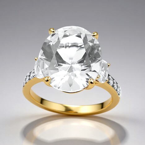 Anello in oro con Danburite