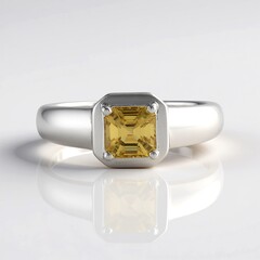 Anello in argento con Zircone Giallo
