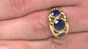 Zilveren ring met een Madagaskar Blauwe Saffier (de Melo Essence)
