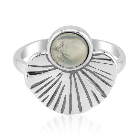 Zilveren ring met een prehniet