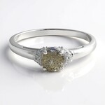 Anello in argento con Spectrolite