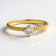 Zilveren ring met een I2 Bruine Diamant